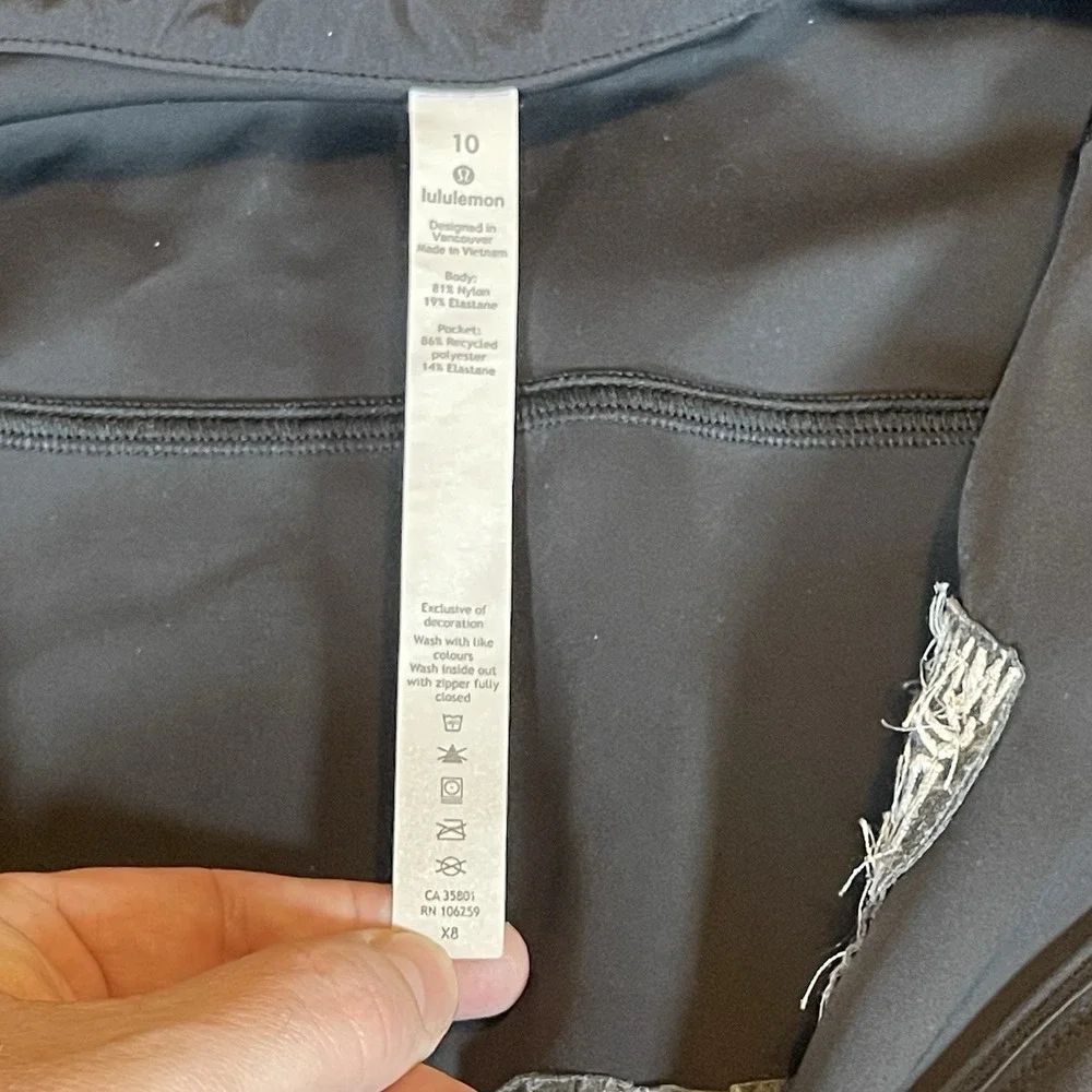Lululemon Jacket‎ Women's Size 10 Black Full Zip Hooded Athletic